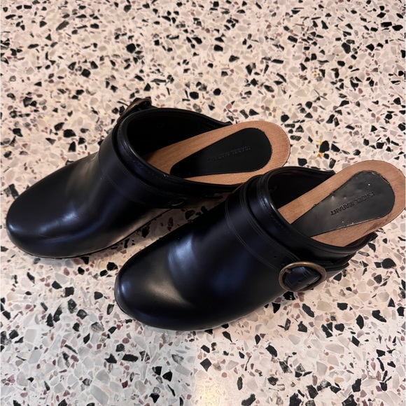 Isabel Marant luxe leather Titya clog. Worn just twice, more than 50%off retail. - Picture 8 of 12